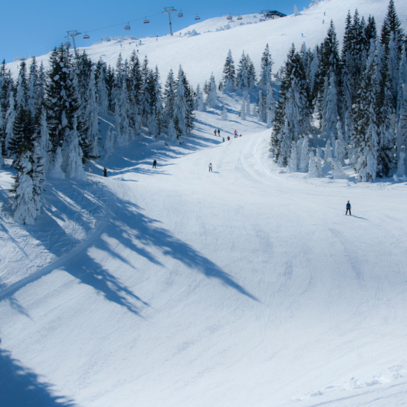Besplatno skijanje na Jahorini uz ski-pas iz Srbije: Skijaši moraju ovo da znaju FOTO