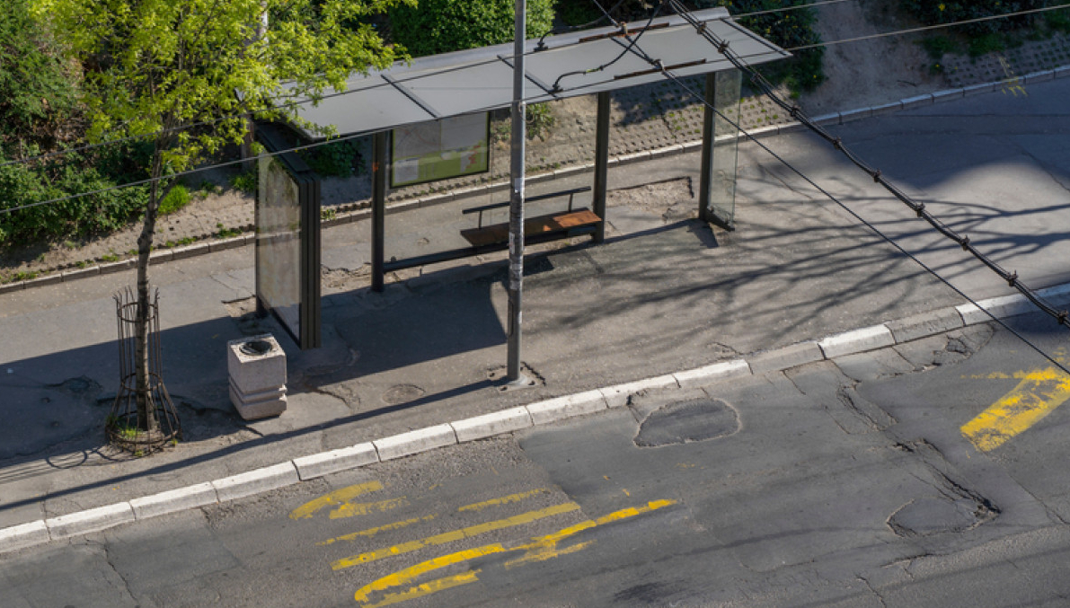 Raspisan tender za nove nadstrešnice na autobuskim stajalištima u Nišu