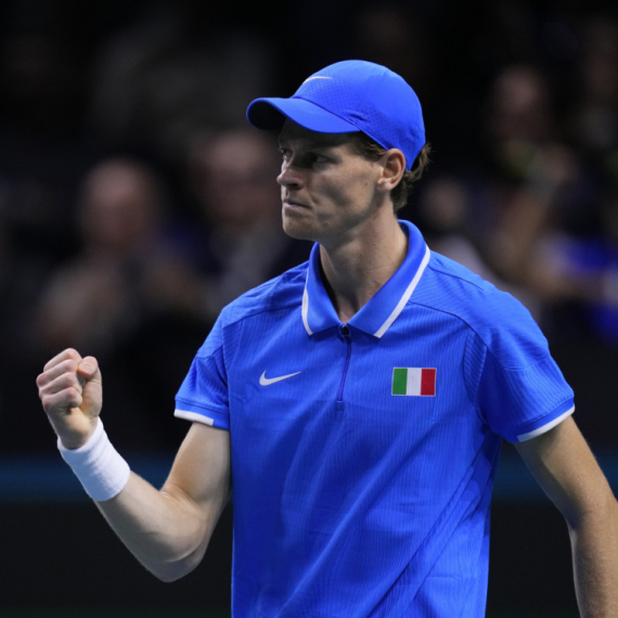 Tenis, to je Italija – Siner ne može da izgubi, furiozno odbranjen Dejvis kup! VIDEO