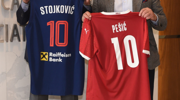 Piksi pisao Kariju: "Poštovani kolega Pešiću..."