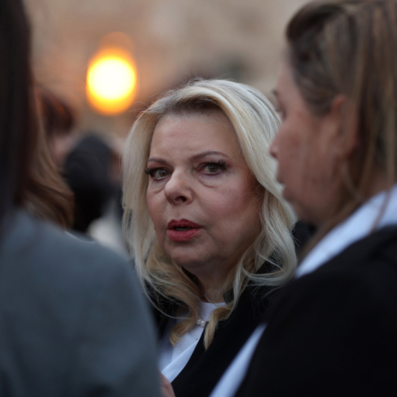 Ostavka uzdrmala Netanjahuov kabinet: Supruga premijera umešala prste?