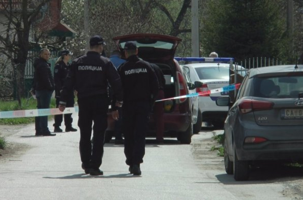 Pijan izbo nožem ženu na Zvezdari: Više puta je ubo u leđa