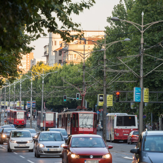 Potpuni kolaps: Beograđani, naoružajte se strpljenjem; U ovim delovima grada sve stoji FOTO