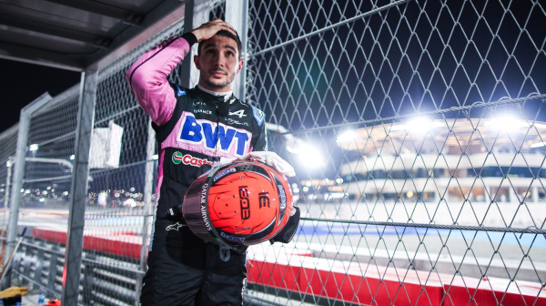 Alpin pustio Okona, Duan debituje u F1