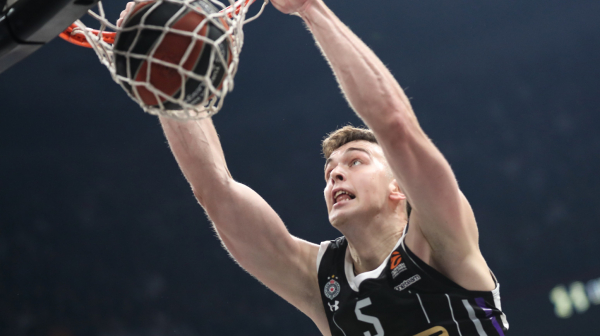 Koprivica napušta Partizan – umesto njega stiže Osetkovski
