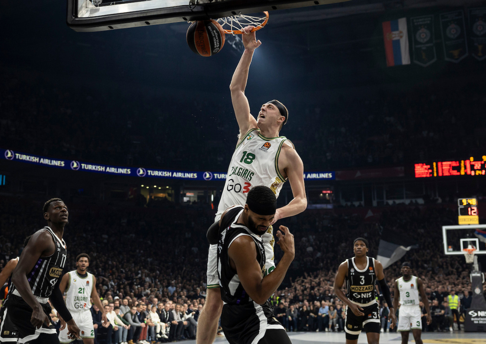 Partizanova serija traje – Žalgiris pao u paklu Arene! VIDEO