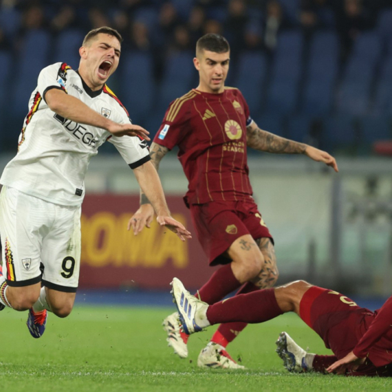 Krstović samo naljutio "vučicu" – Ranijerijev prvenac na klupi Rome VIDEO