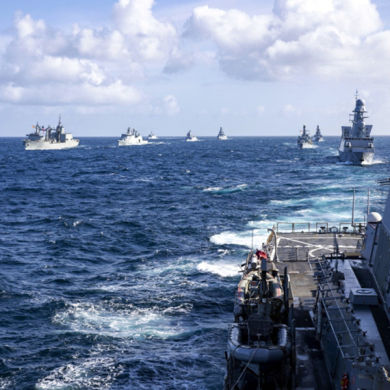 Greece furious - two warships sent; The Russians are at the door; "This is an emergency situation for Europe"