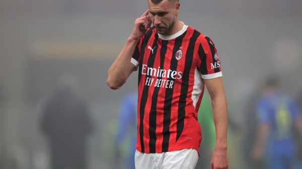 Pavlović na radaru kluba iz Premijer lige – Milan ga ne pušta ispod 40 miliona evra