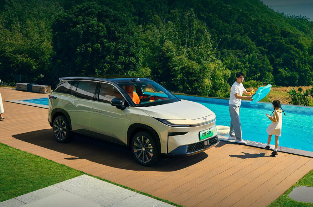 Kinezi kupuju ovaj električni SUV brže nego što Toyota može da ga proizvede
