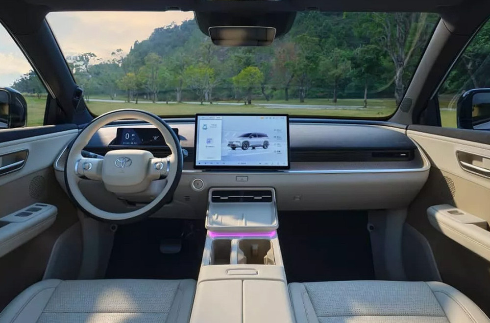 Kinezi kupuju ovaj električni SUV brže nego što Toyota može da ga proizvede
