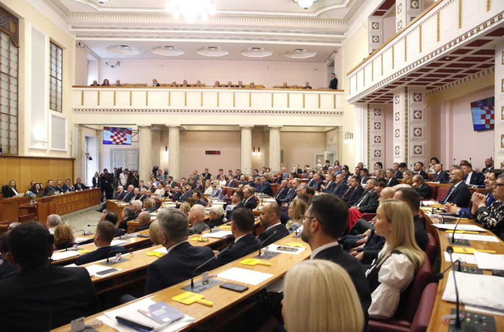 Hrvatski poslanici "na agregatu": "Opa, mrak, bioskop"