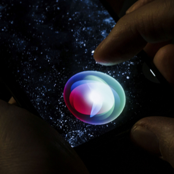 Znamo kad će Apple predstaviti novu Siri