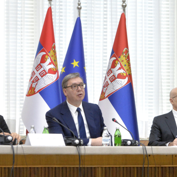 Vučić: "Stan od 100.000 evra – 1.000 evra učešće"; Evo kada ćemo znati proceduru