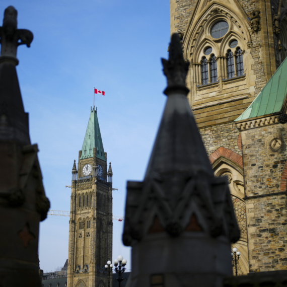 Canadian government in serious crisis: Trudeau chose "expensive political tricks"