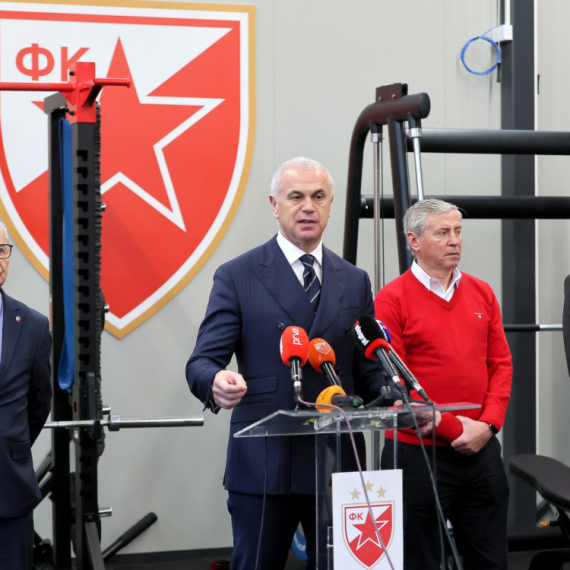 Zvezda tražila smenu komesara za suđenje!