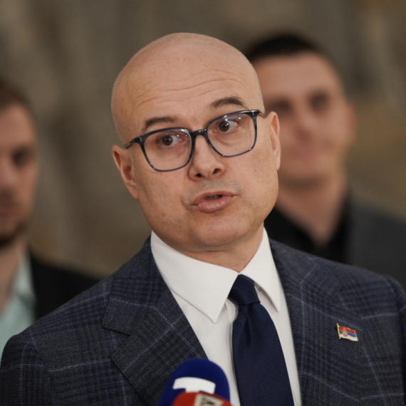 Vučević:  "Bili su složeni, konstruktivni razgovori sa četiri sindikata u prosveti"