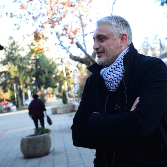 Čeda se provodi u kafani nakon razvoda: Ova pesma ga je "pogodila" FOTO