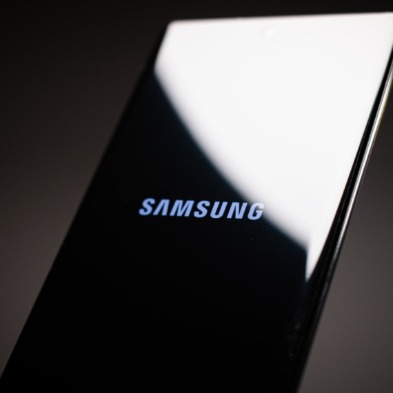 Znamo kada stiže najtanji Samsungov telefon VIDEO