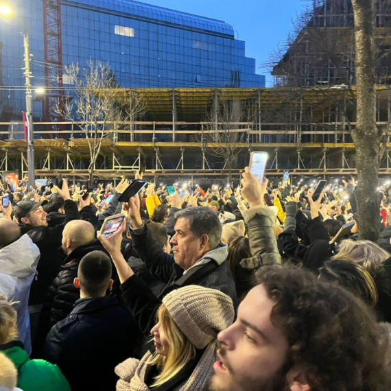 Izmišljeni poziv na okupljanje SNS-a: Ko stoji iza novog pokušaja izazivanja sukoba? VIDEO