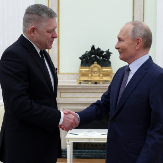 Velika prašina pred sastanak Putina i Fica; Kremlj sve demantovao