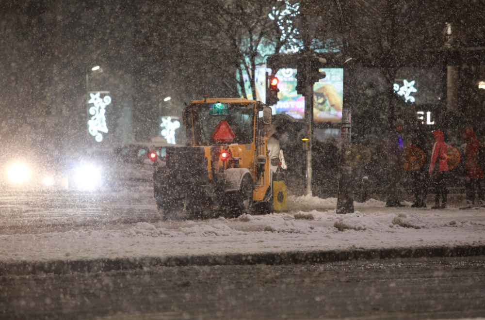 Serbia buried in snow: In this city, snow has been falling for hours; Belgrade next in line VIDEO