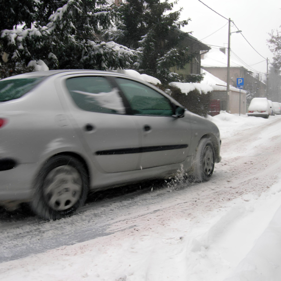 Apel vozačima: Budite posebno oprezni!