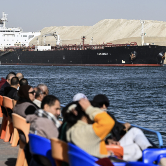Suecki kanal nudi rabat od 15 odsto