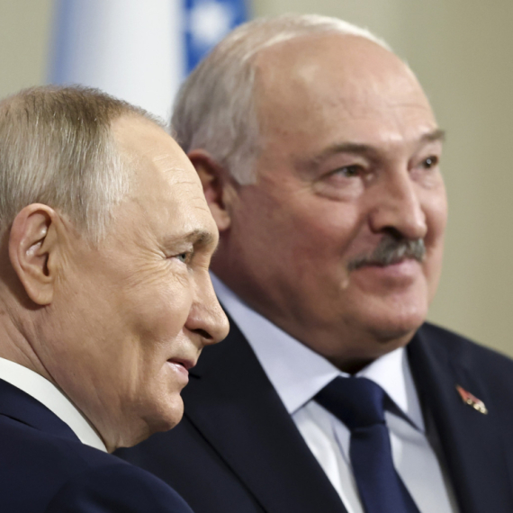 Razgovarali Putin i Lukašenko: Posvećeni smo daljem jačanju savezništva