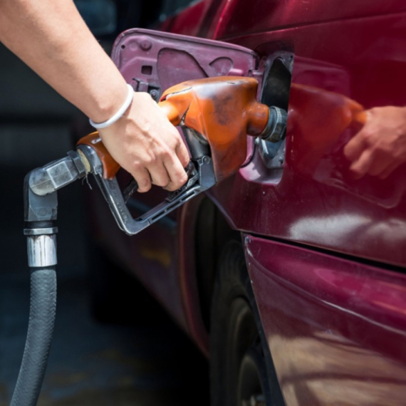 Cene benzina u SAD naglo uzletele