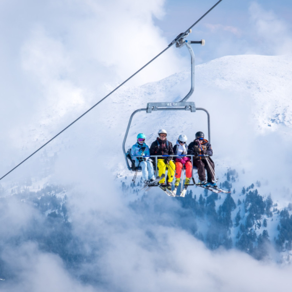 Da li je ovo zaista najjeftinije skijalište u Evropi? Evo koliko košta ski-pas u Banskom FOTO