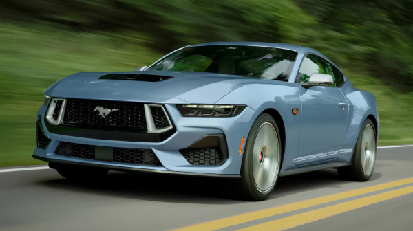 Ford sprema Mustang sa 4 vrata i V8 hibridom: Može li ovako da spase "muscle car"?