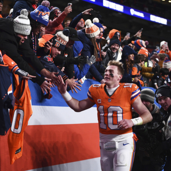 Denver ponizio NFL šampiona 38:0 i "šutnuo" Sinsinati iz plej-ofa