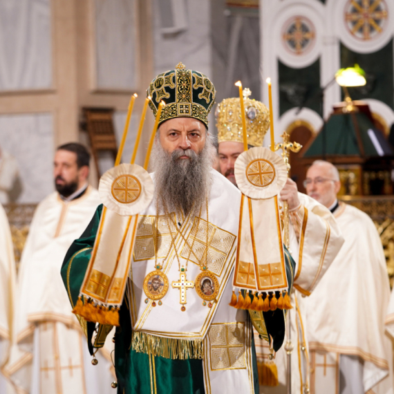 Patrijarh Porfirije predvodio Božićnu liturgiju u Hramu: Okupio se veliki broj građana