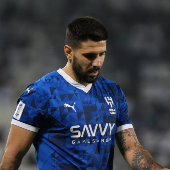 Aleksandar Mitrović odlazi u Katar!
