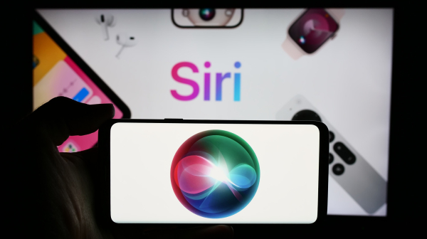 Nova Siri, pametnija Siri: Apple spremio veliki remont