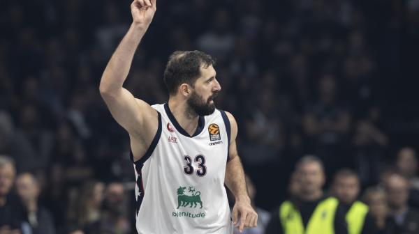 Nikola Mirotić o Džimiju Batleru: "Ima lude navike"