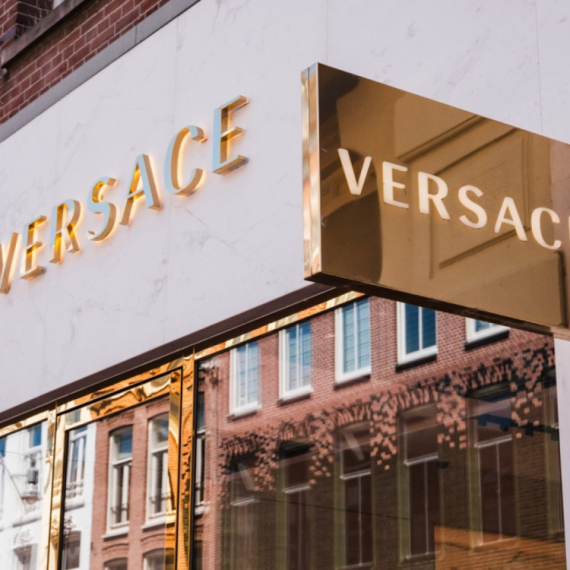 Prada kupuje Versace