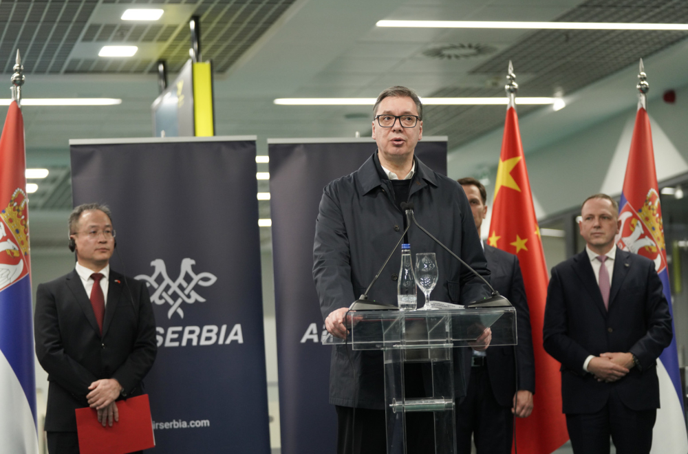 Vučić na ispraćaju prvog aviona za Šangaj: "Večeras je važan trenutak za sve nas" FOTO/VIDEO