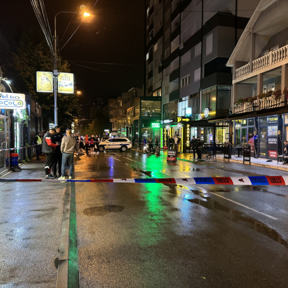 Drama u Novom Pazaru: Muškarac izboden nožem ispred policijske stanice VIDEO
