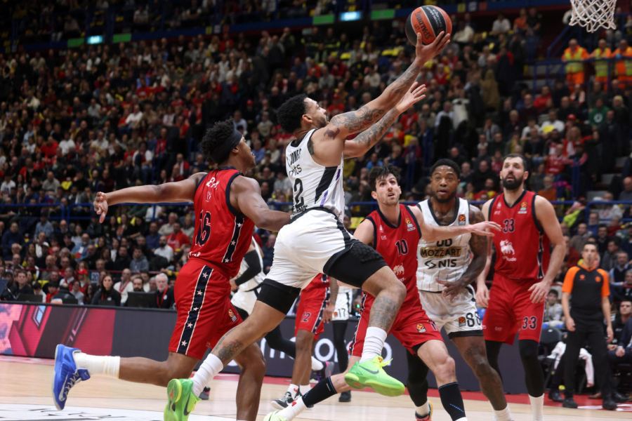 Mašina se upalila: Partizan se prošetao milanskom pistom, šou crno-belog trija od 72 poena