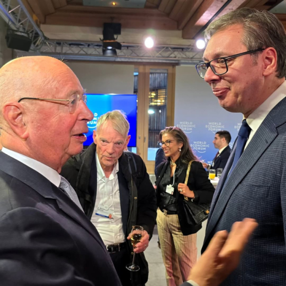 Vučić u Davosu: Razgovor sa Klausom Švabom o ključnim temama WEF25 FOTO