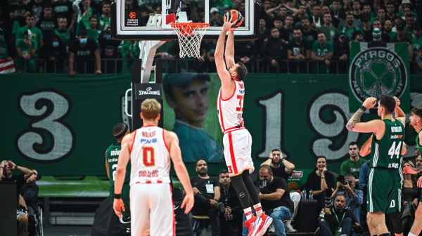 Barcokas besneo na igrače – PAO srušio Olimpijakos, 9 poena Milutinova VIDEO