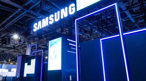 Posle dužeg vremena. Samsung sprema nove "over-ear" slušalice FOTO