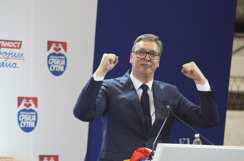 Vučićeva godina pobede; Sačuvao političku i ekonomsku stabilnost Srbije, sprečio pokušaj obojene revolucije...