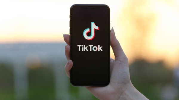 TikTok uvodi promenu – njihov logo više nije jedini koji možete da vidite