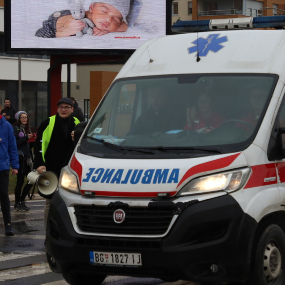 Dvojica muškaraca povređena u udesu na Novom Beogradu