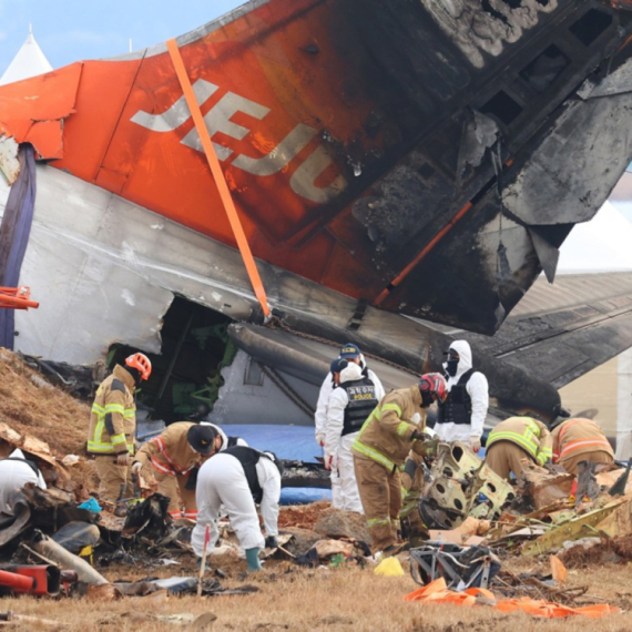 Stravična nesreća: Srušio se avion, 18 poginulih FOTO