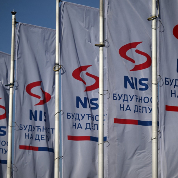 Russians agreed to sell their stake in NIS