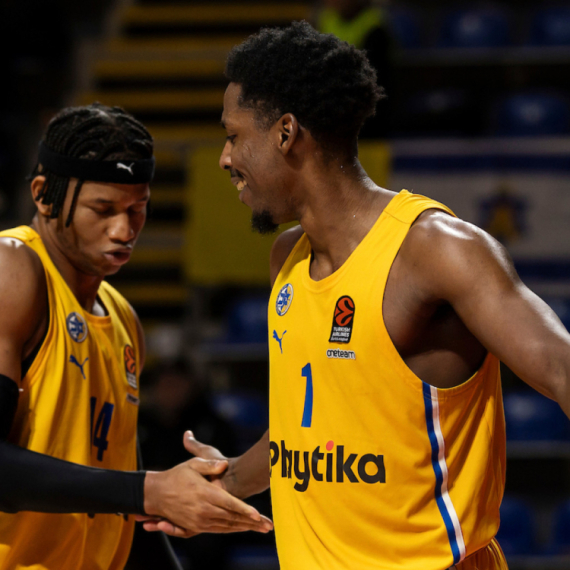 Makabi "vezao" reprezentativca Francuske